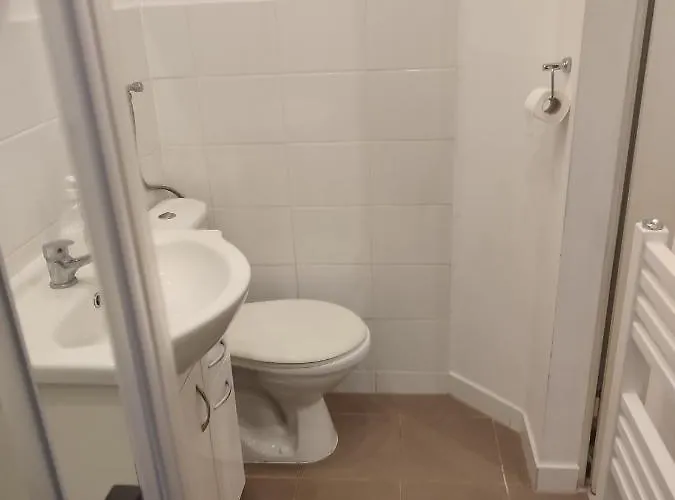 Pokoje_zbaszyn 旅馆 *